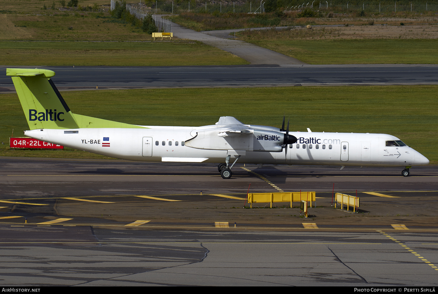 Aircraft Photo of YL-BAE | Bombardier DHC-8-402 Dash 8 | AirBaltic | AirHistory.net #103177