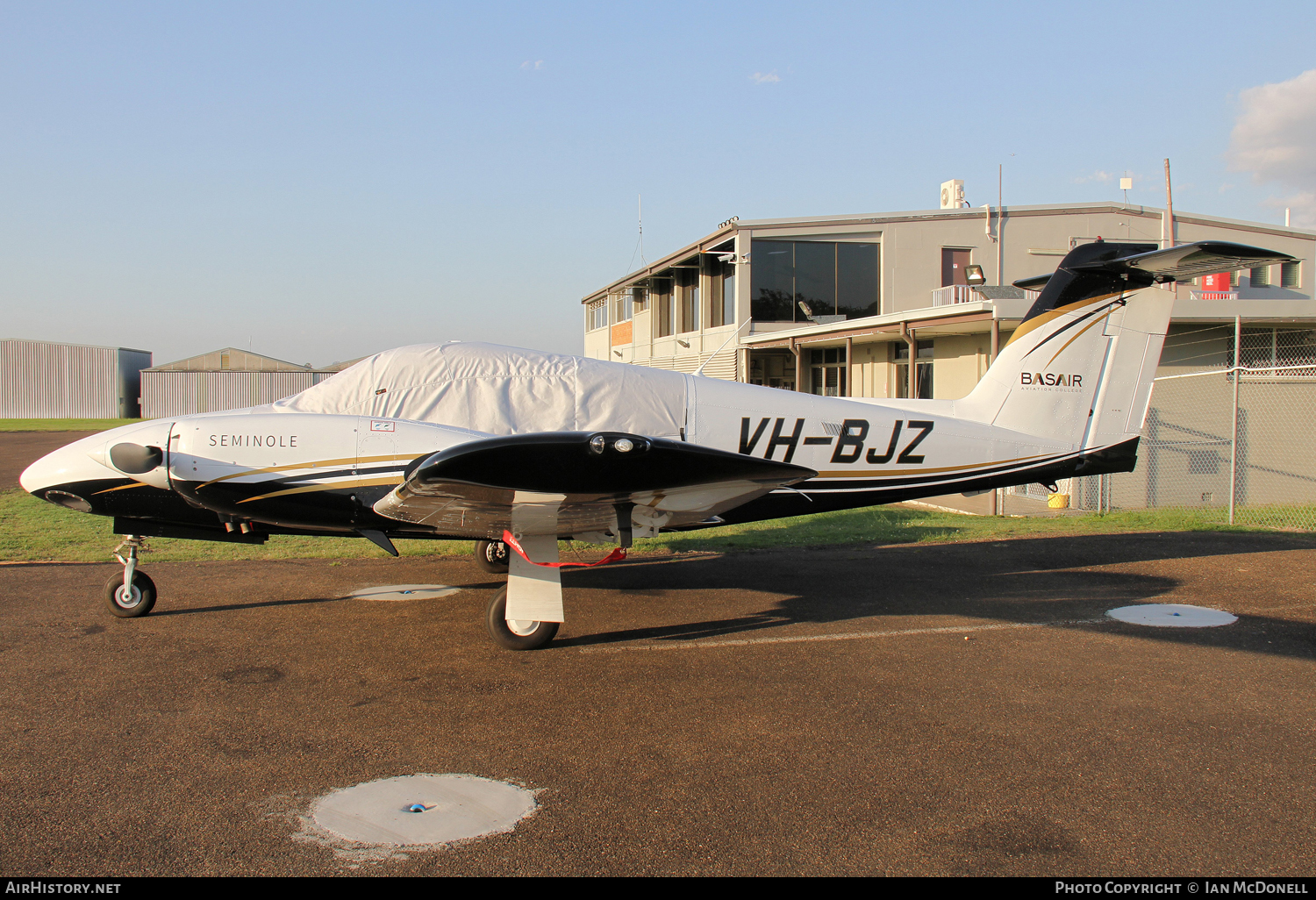Aircraft Photo of VH-BJZ | Piper PA-44-180 Seminole | Basair | AirHistory.net #103217