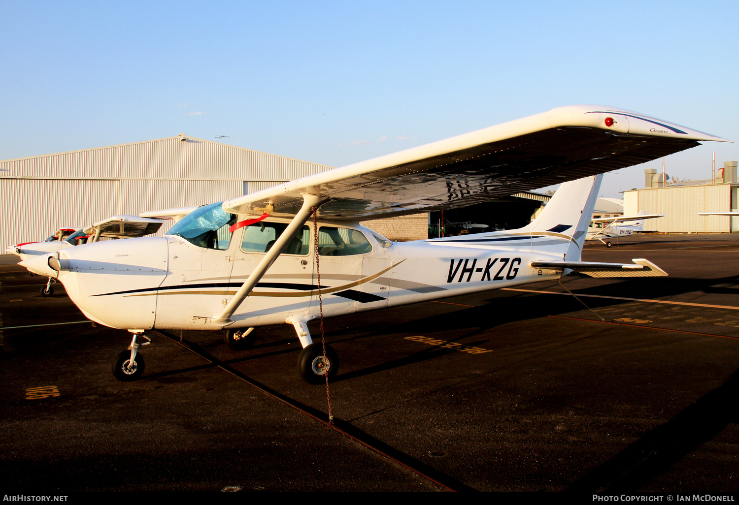 Aircraft Photo of VH-KZG | Cessna 172N Skyhawk | AirHistory.net #103233