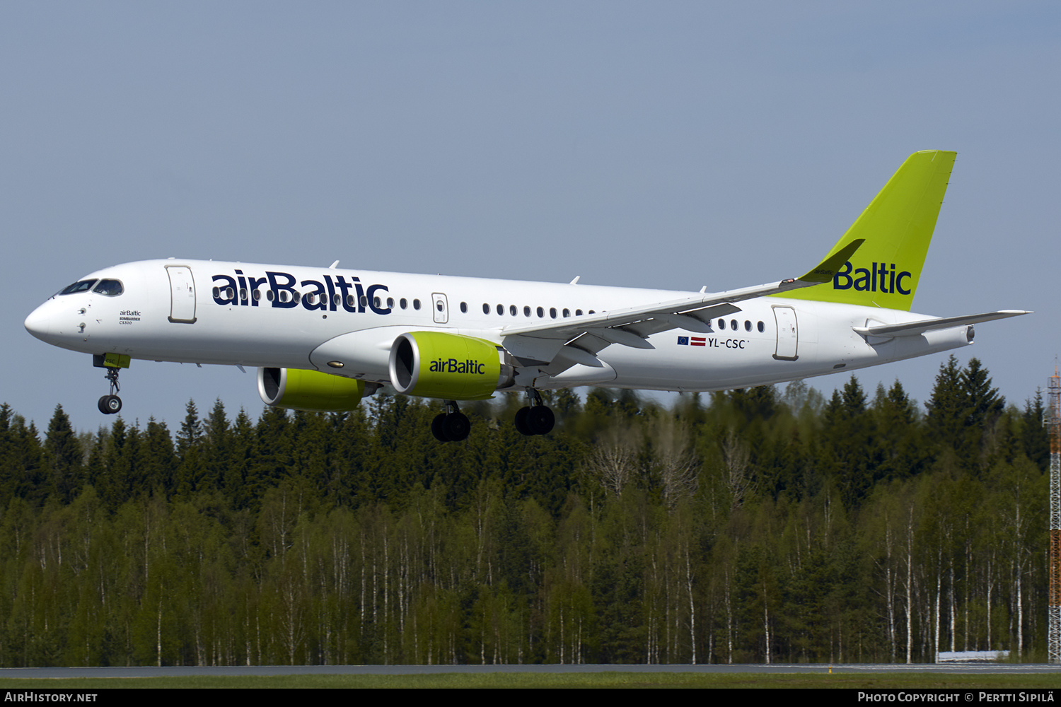 Aircraft Photo of YL-CSC | Bombardier CSeries CS300 (BD-500-1A11) | AirBaltic | AirHistory.net #103249