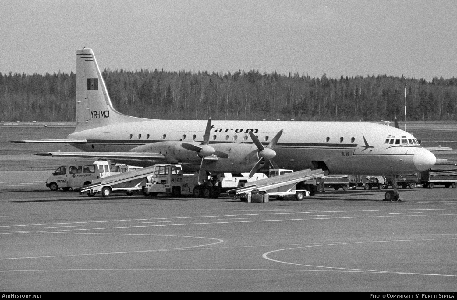 Aircraft Photo of YR-IMJ | Ilyushin Il-18D | TAROM - Transporturile Aeriene Române | AirHistory.net #103306