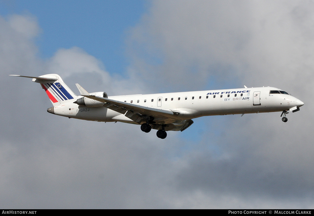 Aircraft Photo of F-GRZJ | Bombardier CRJ-701 (CL-600-2C10) | Air France | AirHistory.net #103330