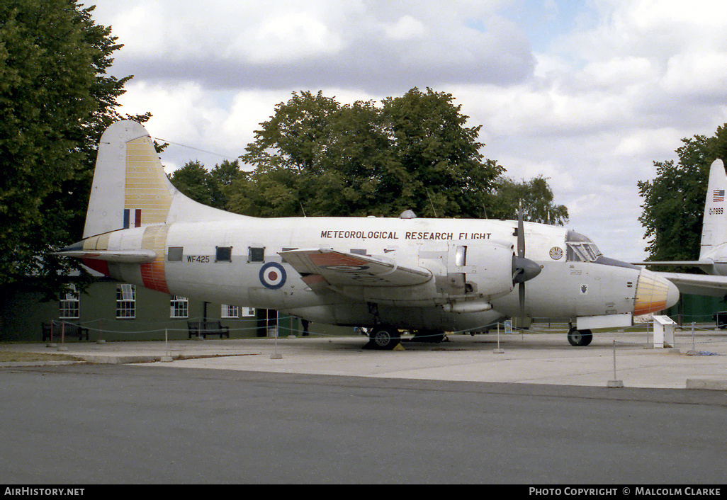 Aircraft Photo of WF425 | Vickers 668 Varsity T.1 | UK - Air Force | AirHistory.net #103407