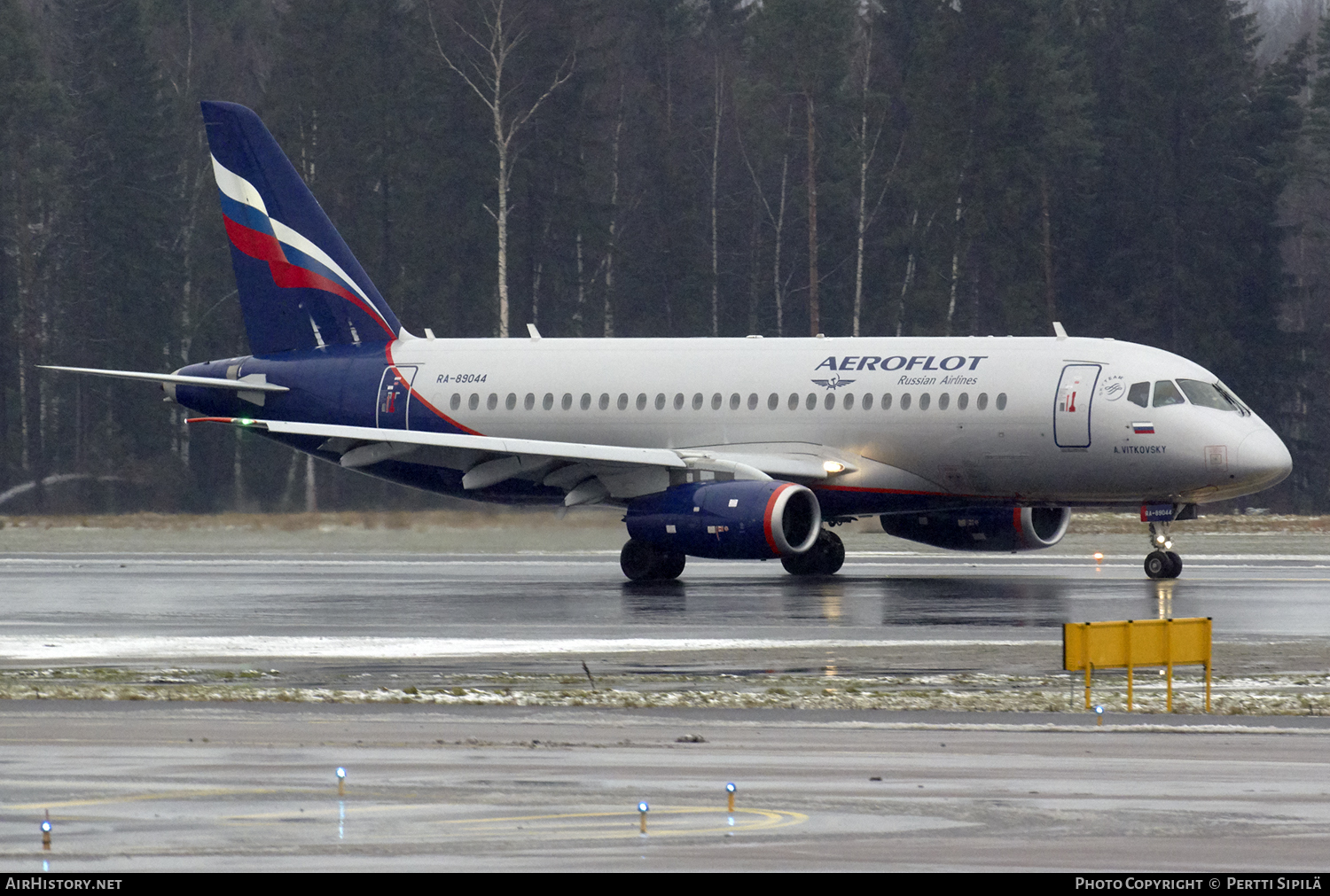 Aircraft Photo of RA-89044 | Sukhoi SSJ-100-95B Superjet 100 (RRJ-95B) | Aeroflot - Russian Airlines | AirHistory.net #103622