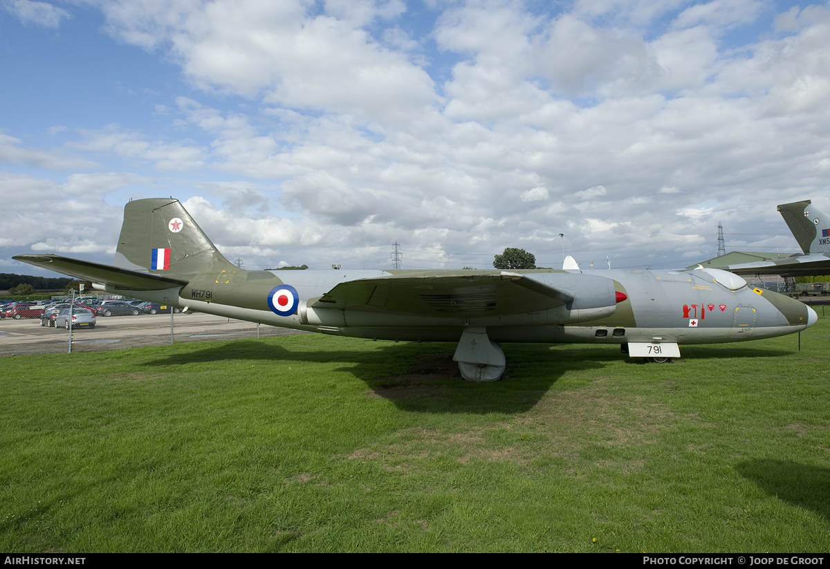 Aircraft Photo of WH791 | English Electric Canberra PR7 | UK - Air Force | AirHistory.net #103628
