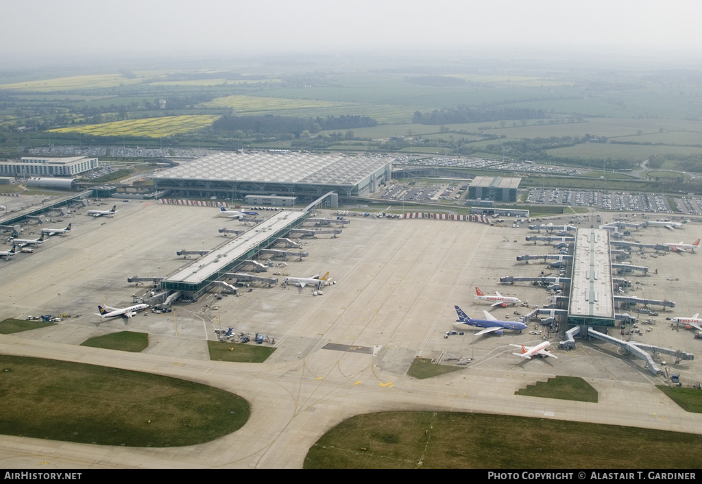 Airport photo of London - Stansted (EGSS / STN) in England, United Kingdom | AirHistory.net #103659