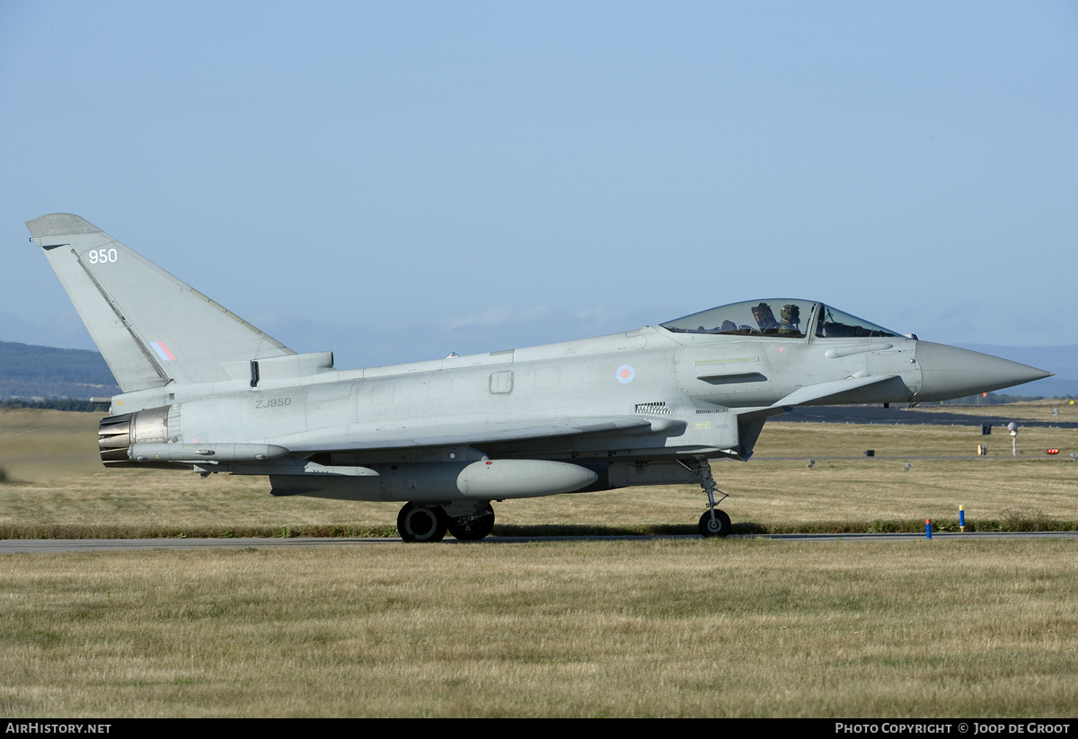 Aircraft Photo of ZJ950 | Eurofighter EF-2000 Typhoon FGR4 | UK - Air Force | AirHistory.net #103663