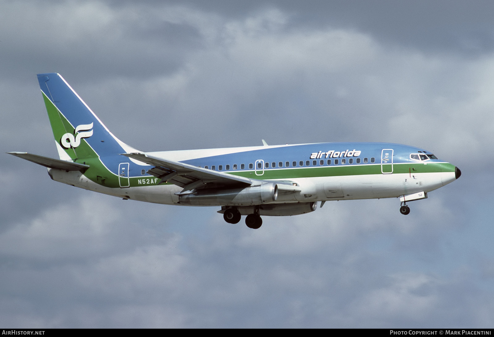 Aircraft Photo of N52AF | Boeing 737-2T4/Adv | Air Florida | AirHistory.net #103873