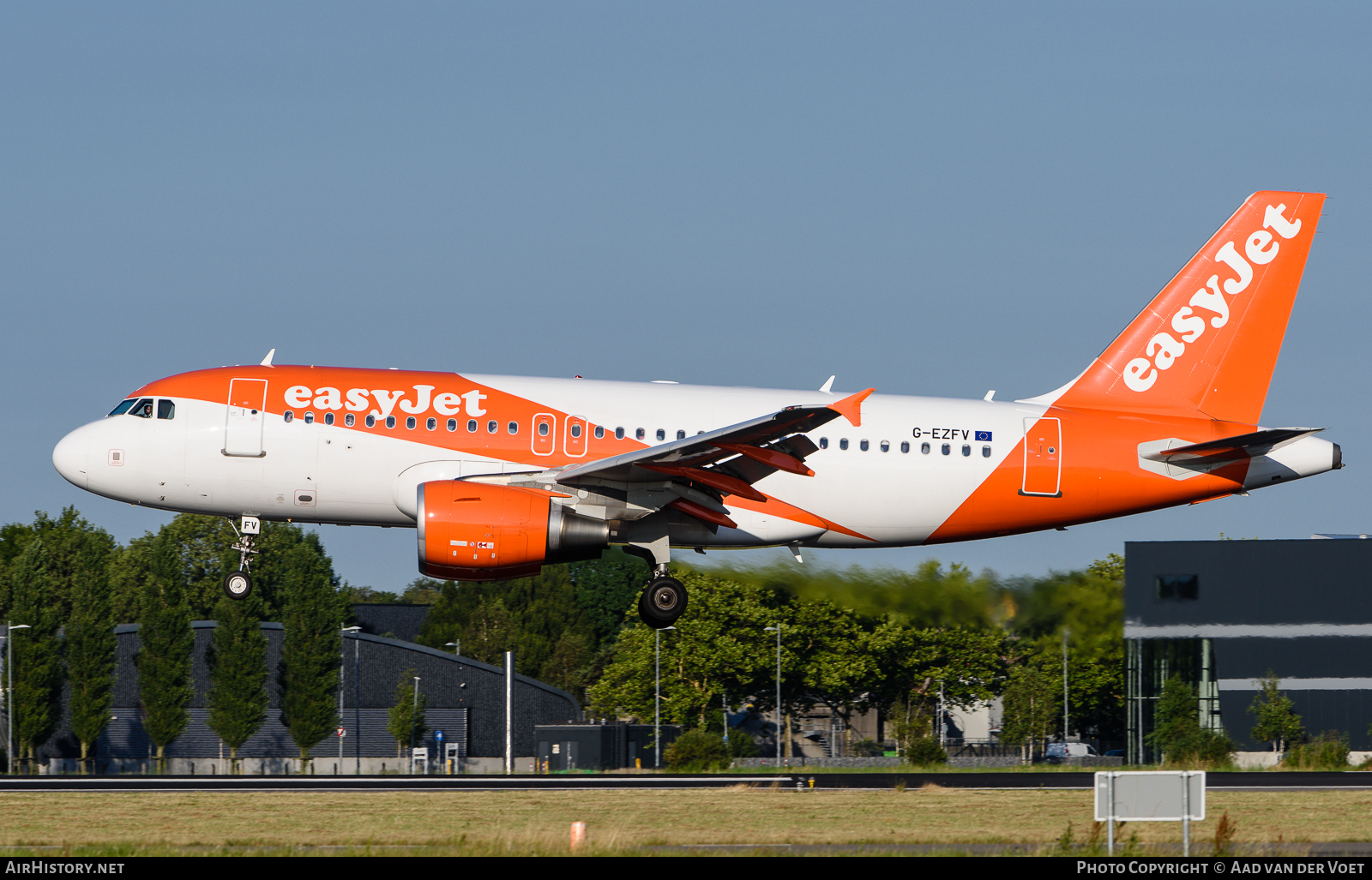 Aircraft Photo of G-EZFV | Airbus A319-111 | EasyJet | AirHistory.net #103973