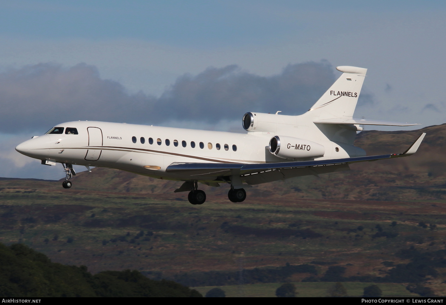 Aircraft Photo of G-MATO | Dassault Falcon 7X | AirHistory.net #103975