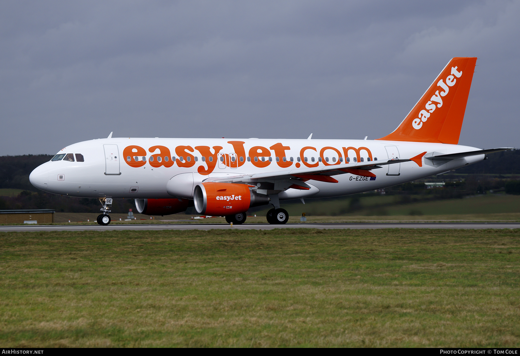 Aircraft Photo of G-EZGE | Airbus A319-111 | EasyJet | AirHistory.net #103977