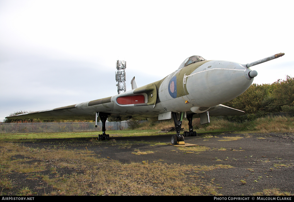 Aircraft Photo of XL319 | Avro 698 Vulcan B.2 | UK - Air Force | AirHistory.net #104019