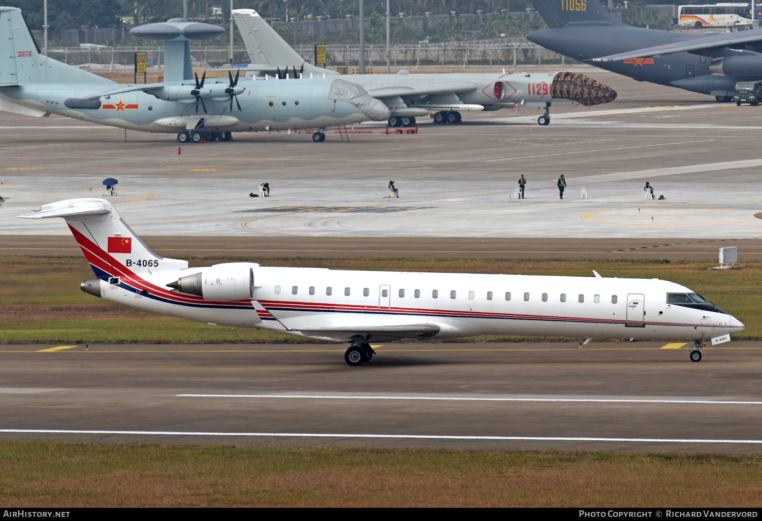 Aircraft Photo of B-4065 | Bombardier CRJ-700 (CL-600-2C10) | China - Air Force | AirHistory.net #104097