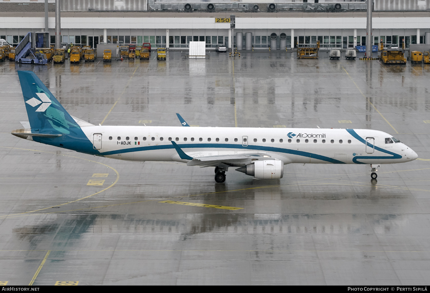 Aircraft Photo of I-ADJK | Embraer 195LR (ERJ-190-200LR) | Air Dolomiti | AirHistory.net #104194