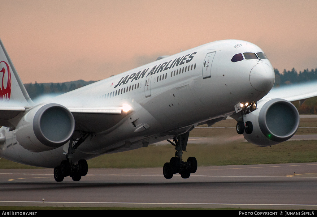 Aircraft Photo of JA868J | Boeing 787-9 Dreamliner | Japan Airlines - JAL | AirHistory.net #104256