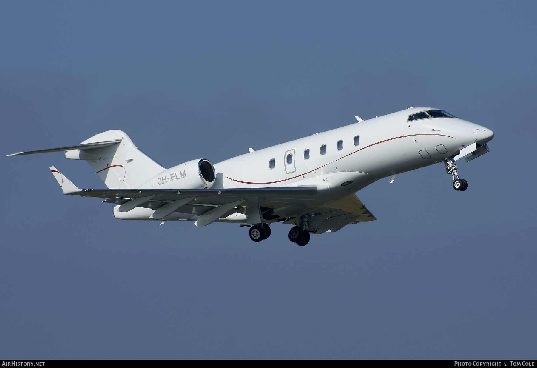 Aircraft Photo of OH-FLM | Bombardier Challenger 300 (BD-100-1A10) | AirHistory.net #104400