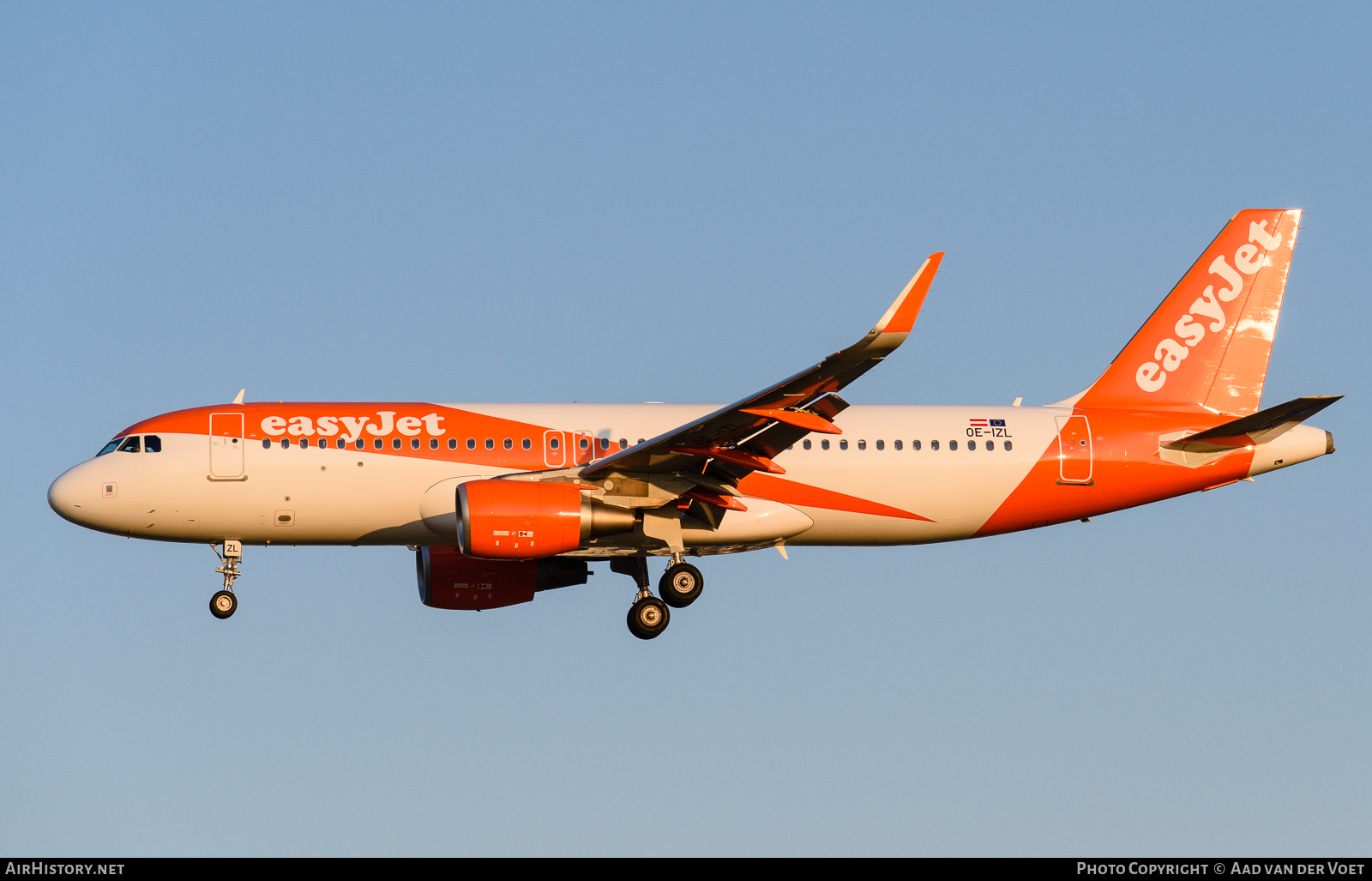 Aircraft Photo of OE-IZL | Airbus A320-214 | EasyJet | AirHistory.net #104403