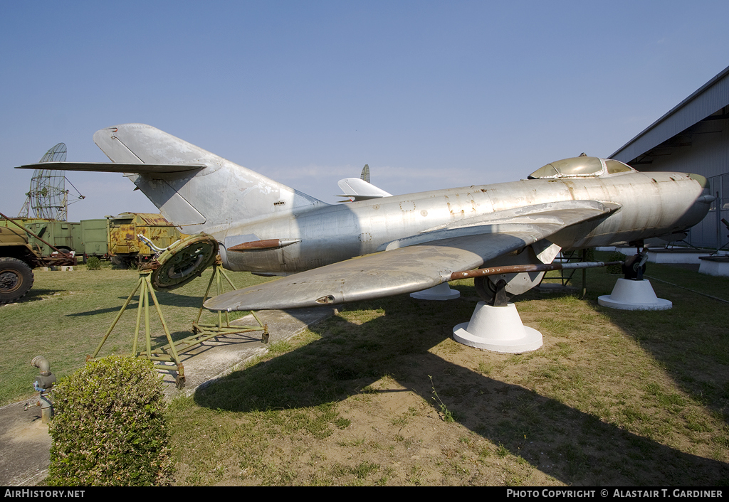 Aircraft Photo of 847 | Mikoyan-Gurevich MiG-17PF | Hungary - Air Force | AirHistory.net #104486