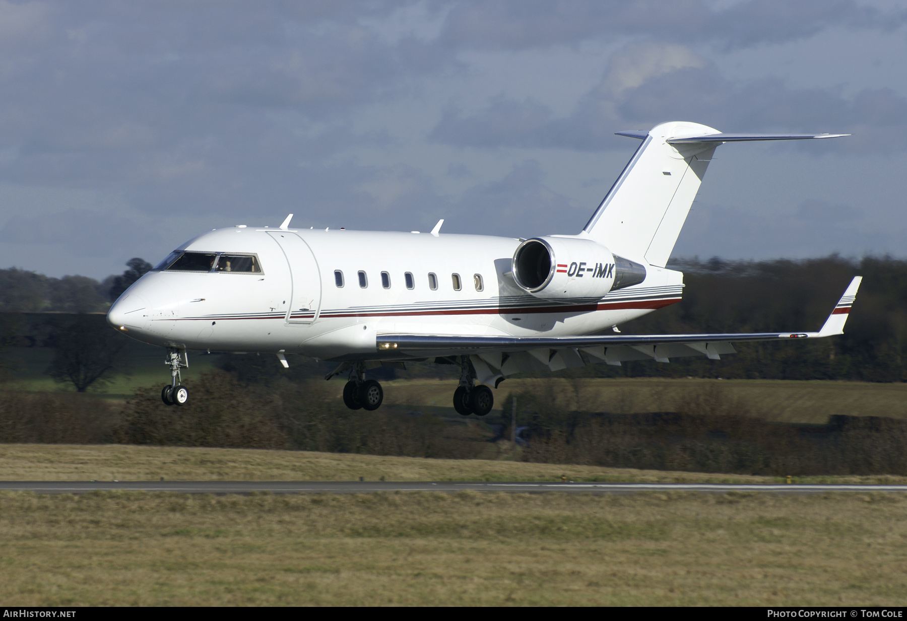 Aircraft Photo of OE-IMK | Bombardier Challenger 604 (CL-600-2B16) | AirHistory.net #104677