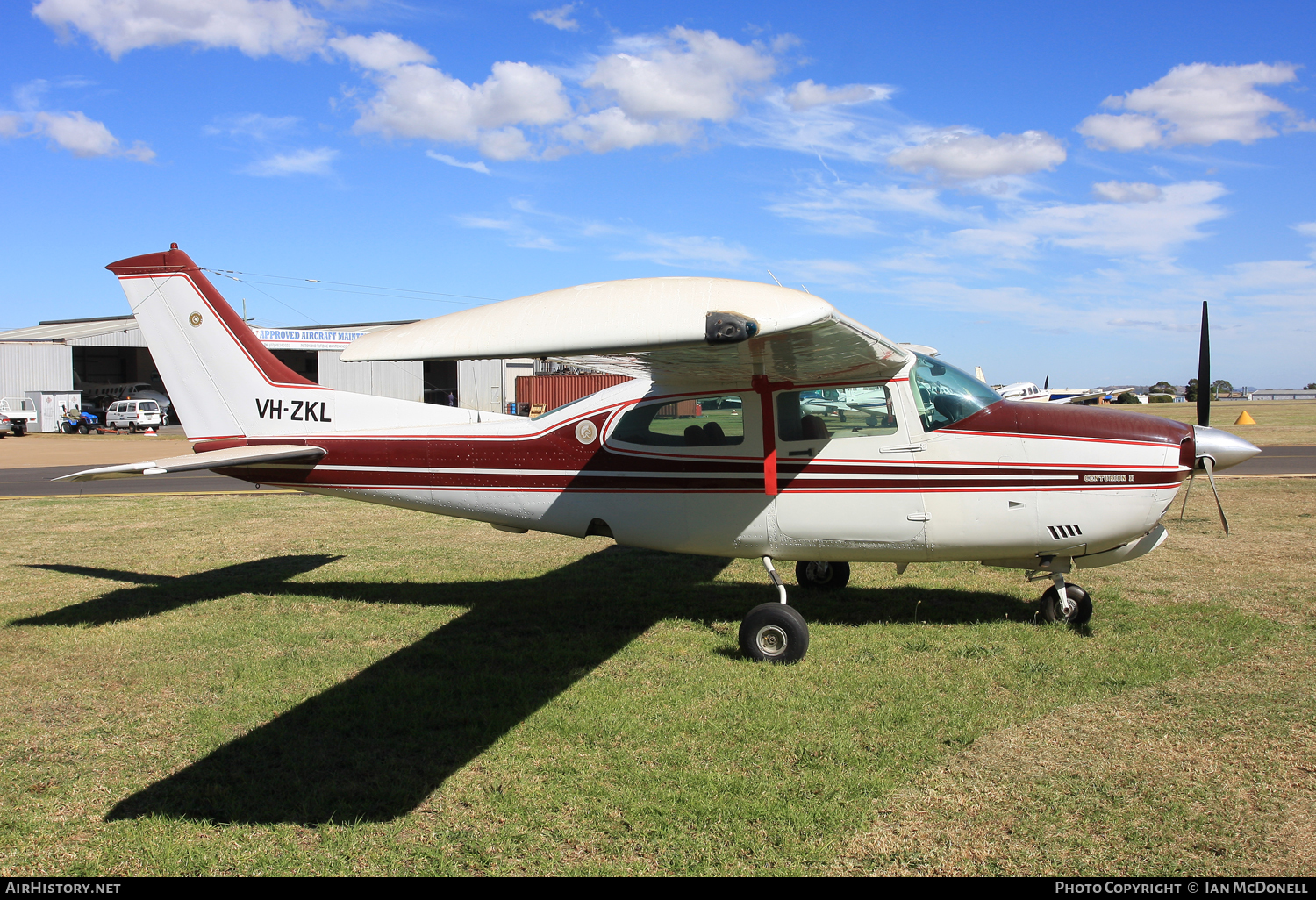 Aircraft Photo of VH-ZKL | Cessna 210N Centurion | AirHistory.net #104728