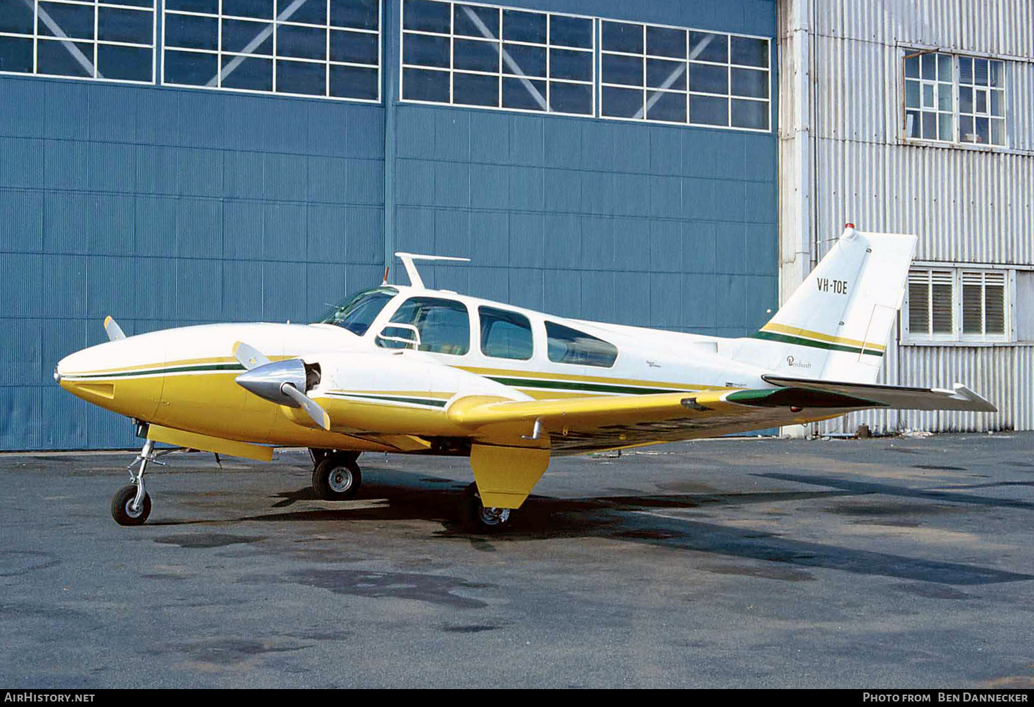 Aircraft Photo of VH-TOE | Beech C55 Baron (95-C55) | AirHistory.net #104795