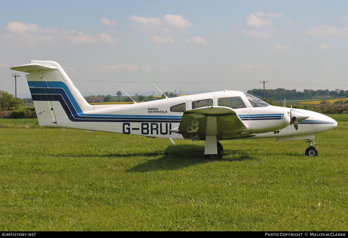 Aircraft Photo of G-BRUI | Piper PA-44-180 Seminole | AirHistory.net #104892