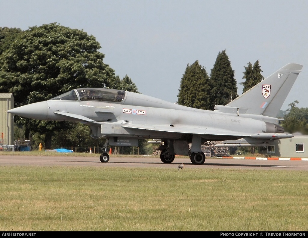Aircraft Photo of ZJ807 | Eurofighter EF-2000 Typhoon T1 | UK - Air Force | AirHistory.net #104946