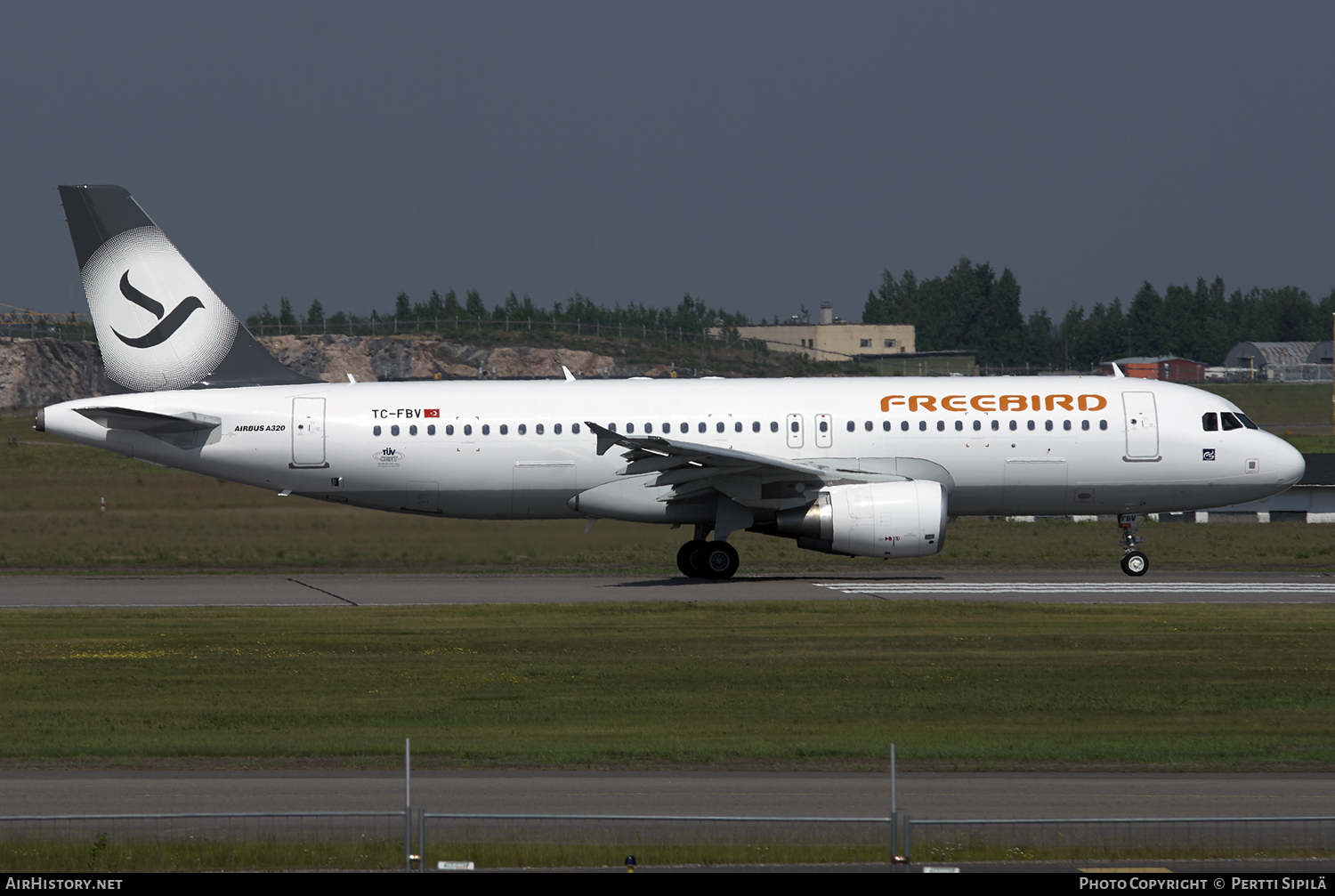 Aircraft Photo of TC-FBV | Airbus A320-214 | Freebird Airlines | AirHistory.net #105113