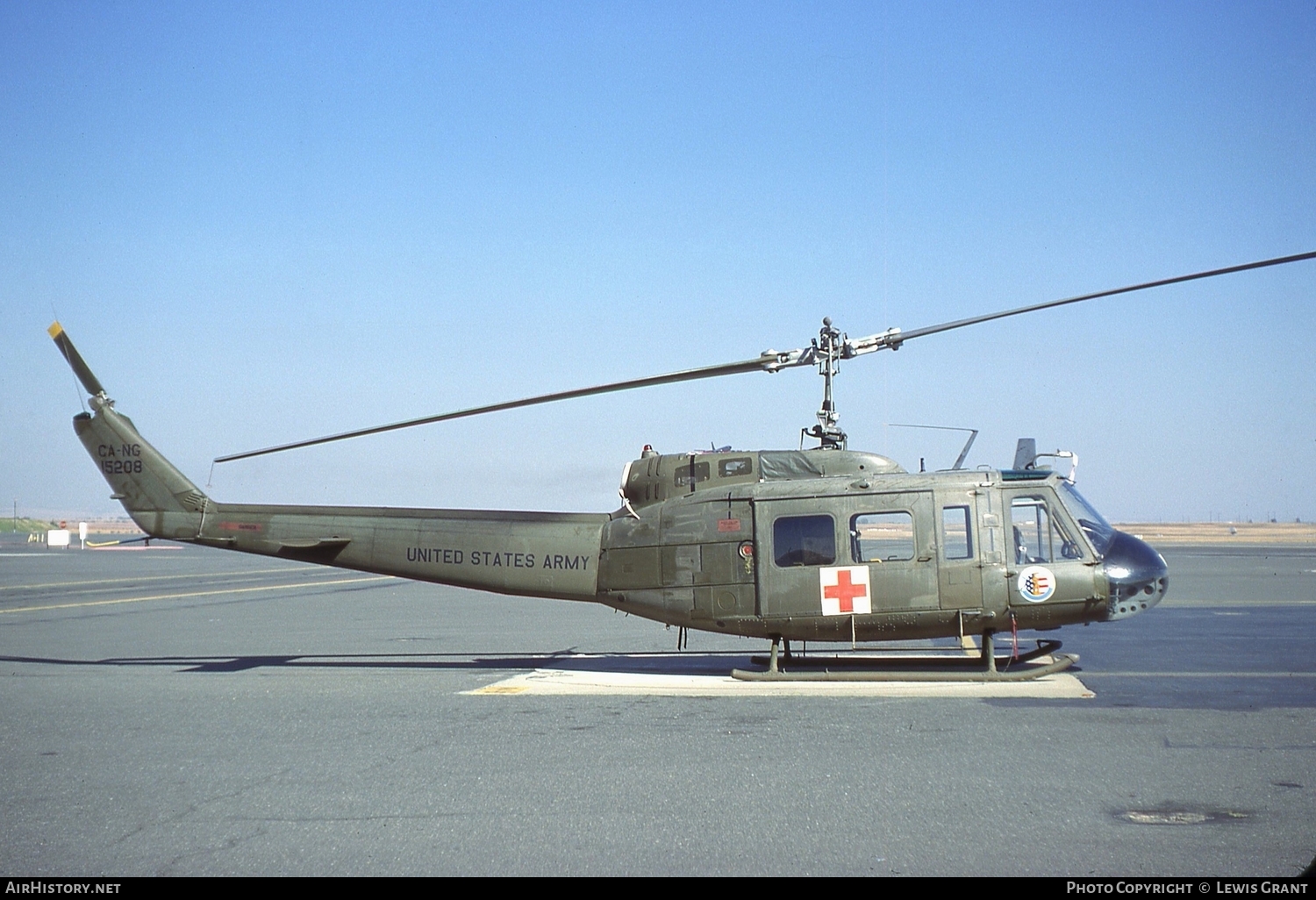 Aircraft Photo of 69-15208 / 15208 | Bell UH-1H Iroquois | USA - Army | AirHistory.net #105184