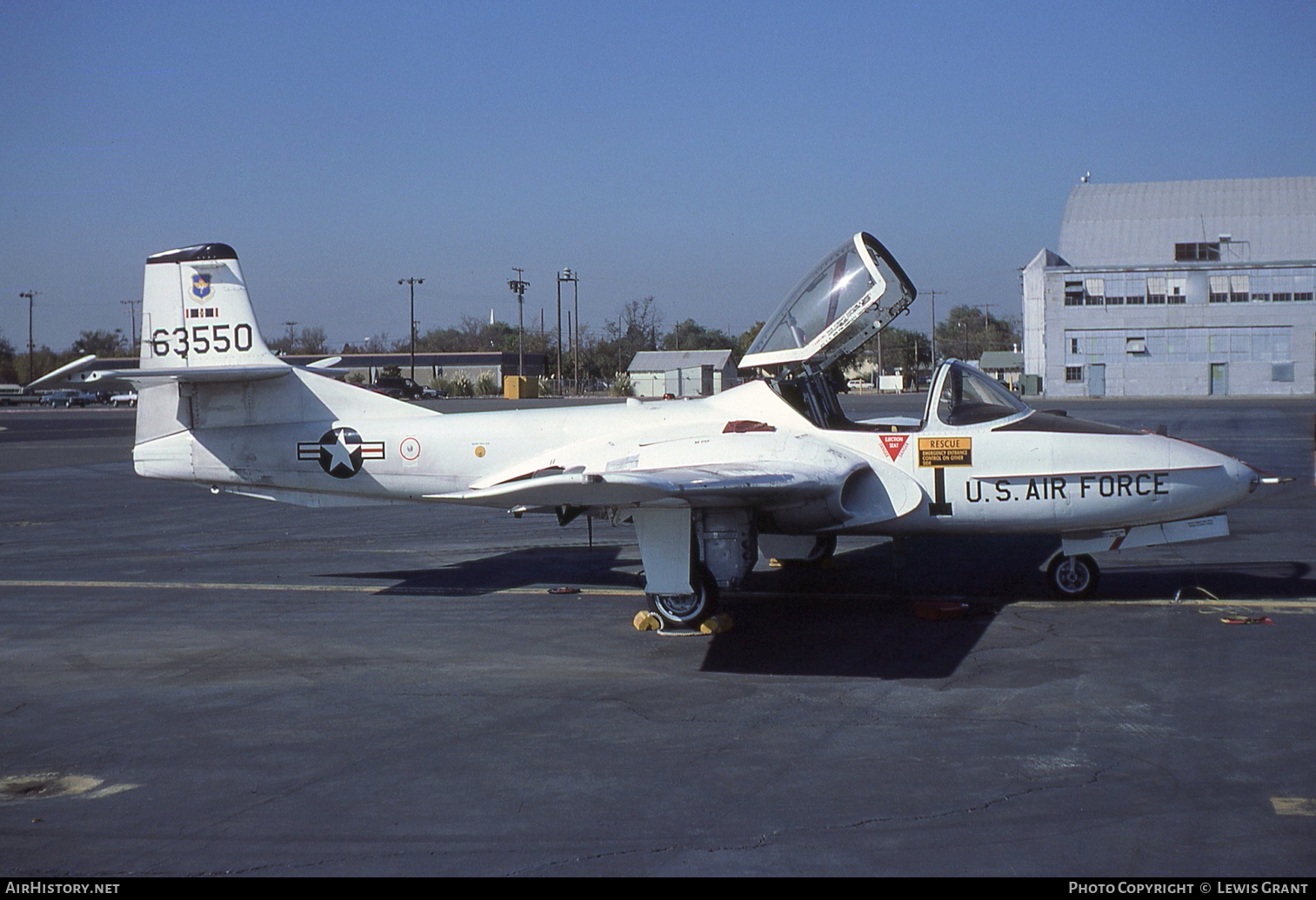 Aircraft Photo of 56-3550 / 63550 | Cessna T-37B Tweety Bird | USA - Air Force | AirHistory.net #105185