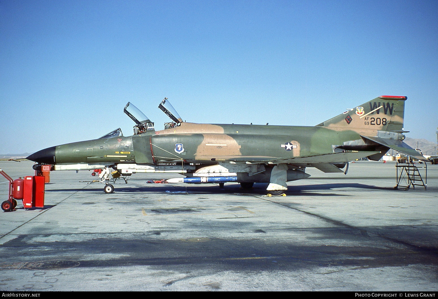 Aircraft Photo of 69-7208 / AF69-208 | McDonnell Douglas F-4G Phantom II | USA - Air Force | AirHistory.net #105189