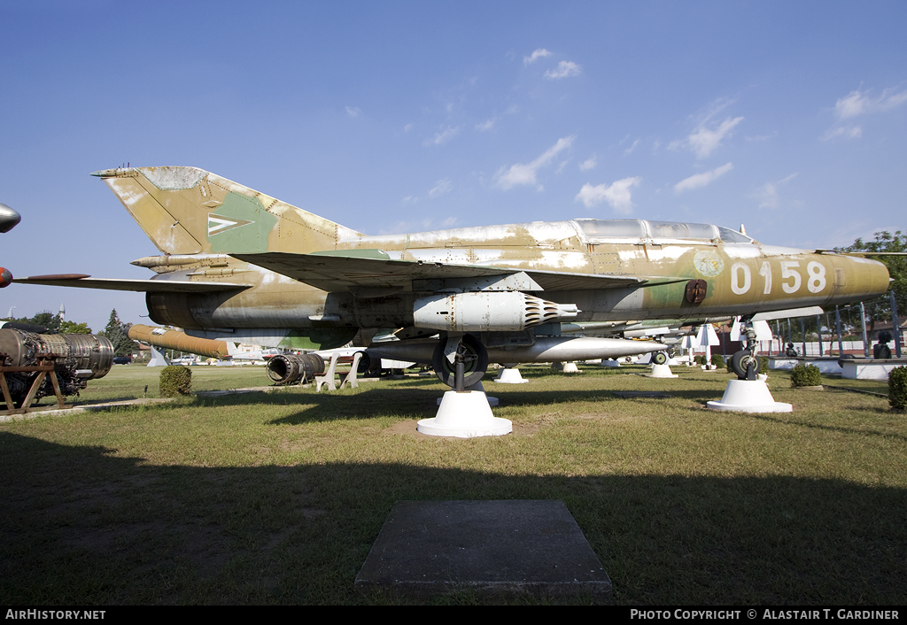 Aircraft Photo of 0158 | Mikoyan-Gurevich MiG-21UM | Hungary - Air Force | AirHistory.net #105219