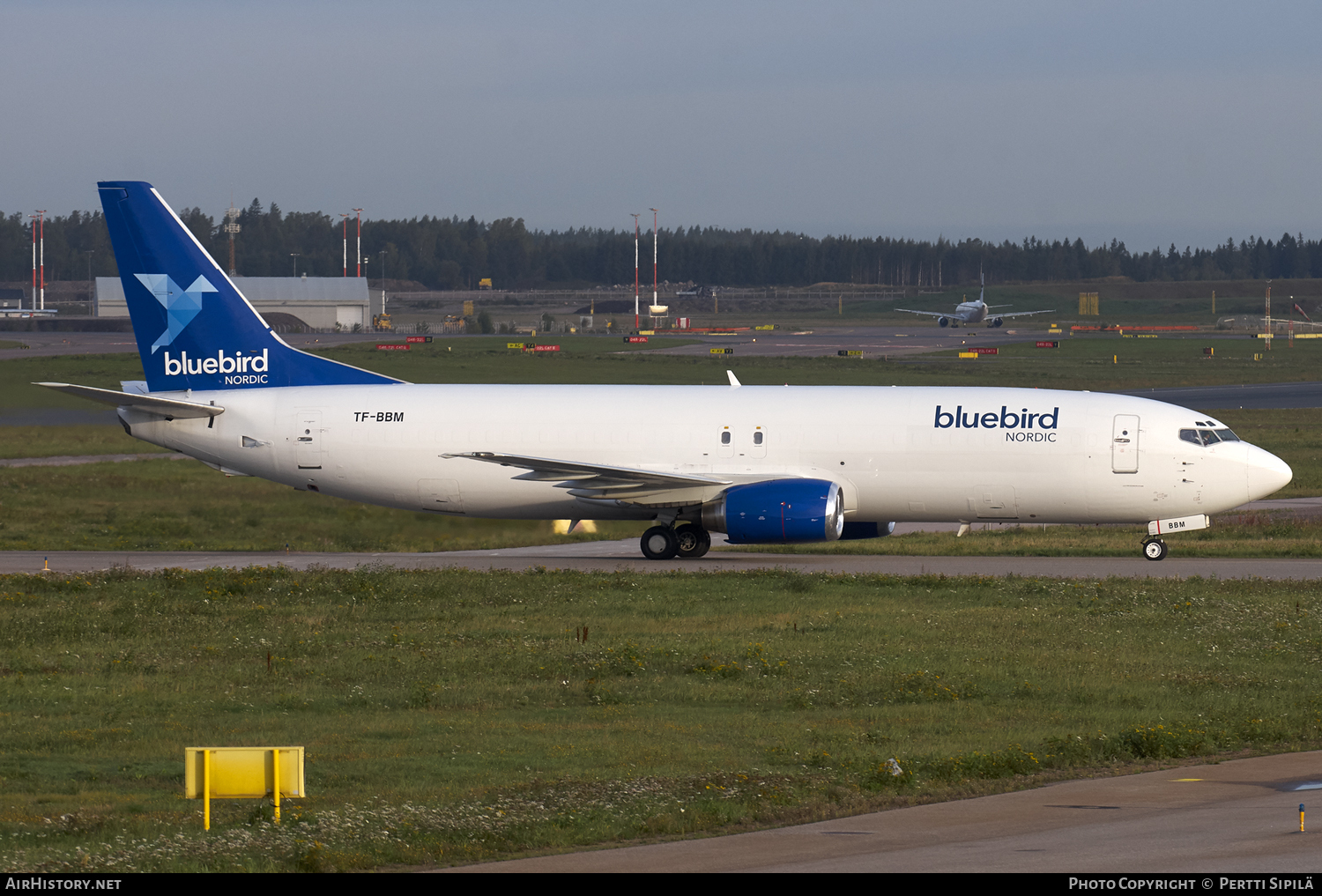 Aircraft Photo of TF-BBM | Boeing 737-4Q8(SF) | Bluebird Nordic | AirHistory.net #105263