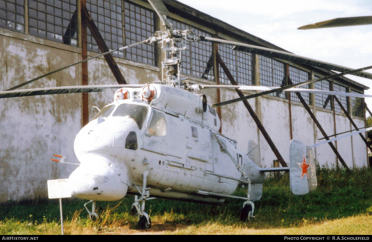 Aircraft Photo of 17 black | Kamov Ka-25BSh | Russia - Navy | AirHistory.net #105268