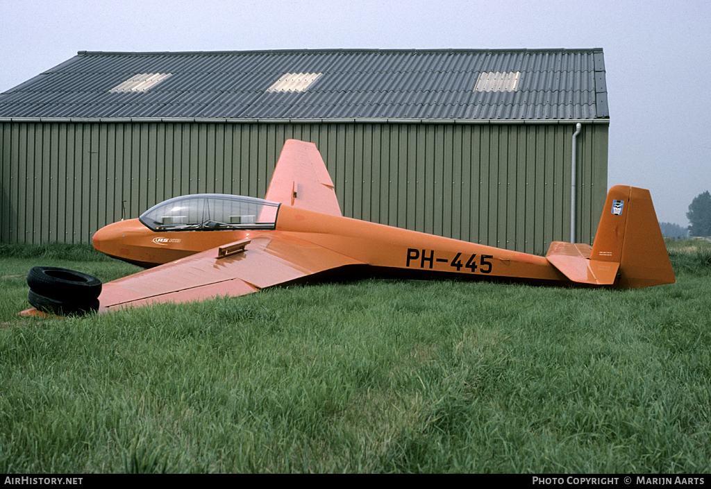 Aircraft Photo of PH-445 | Schleicher ASK-13 | Vliegclub Midden Zeeland - VMZ | AirHistory.net #105276