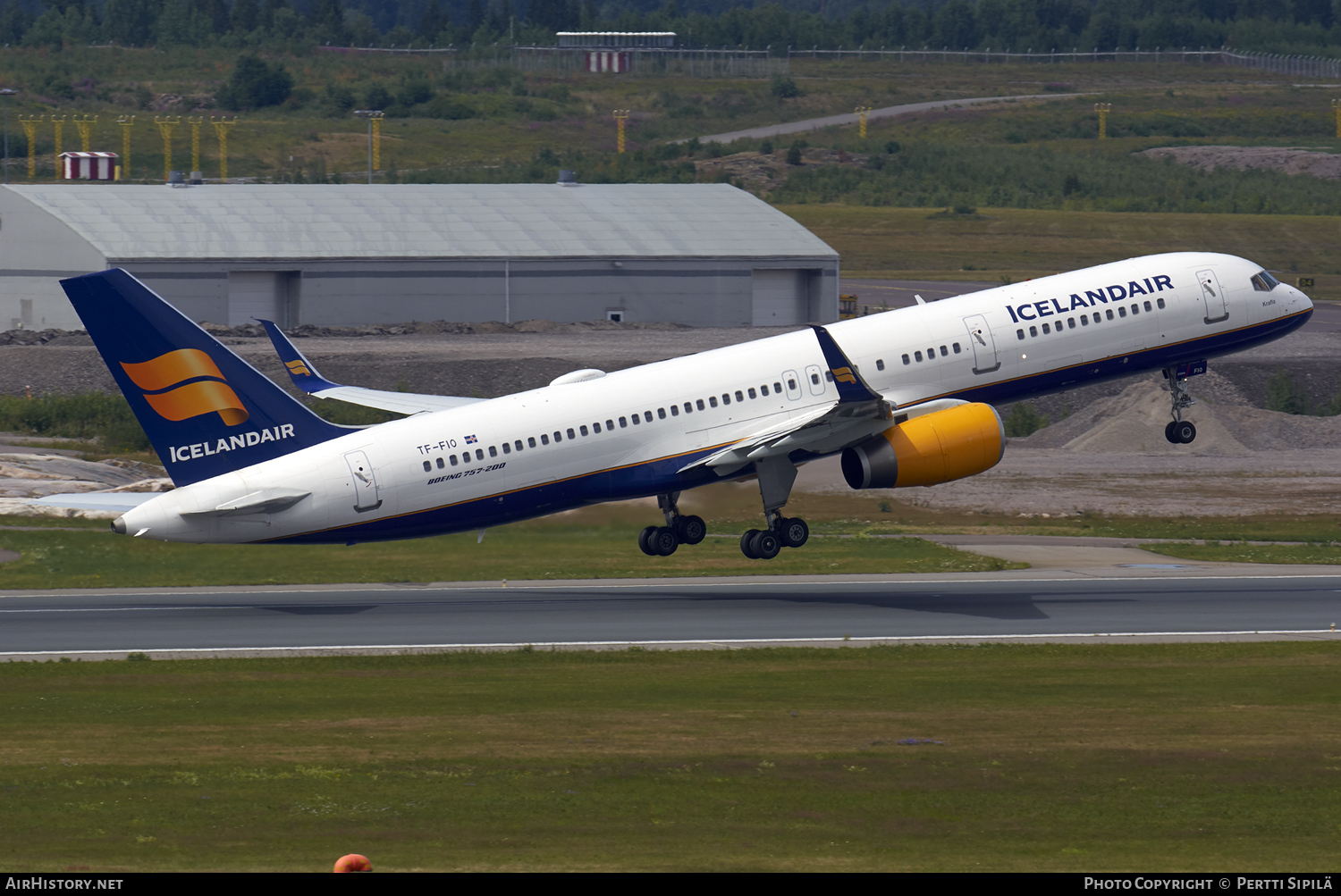 Aircraft Photo of TF-FIO | Boeing 757-208 | Icelandair | AirHistory.net #105334