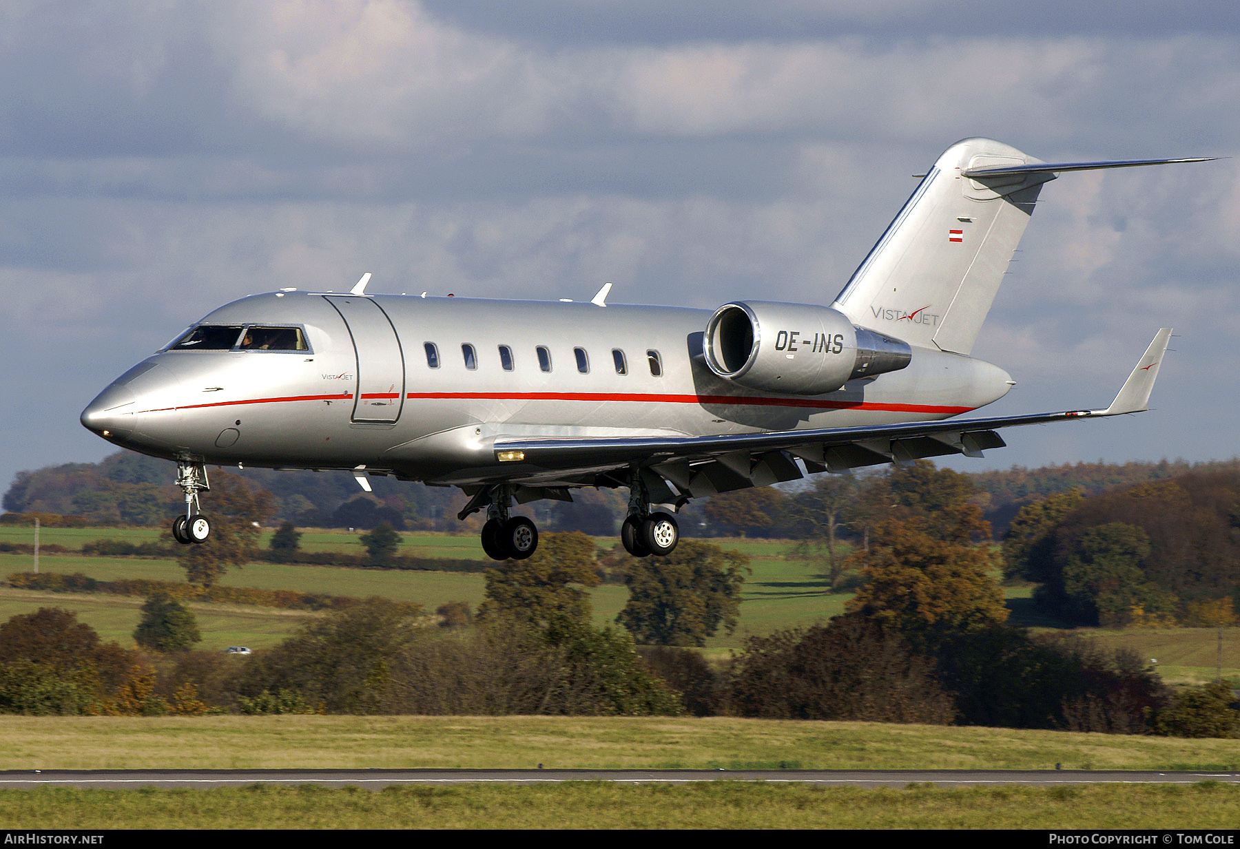 Aircraft Photo of OE-INS | Bombardier Challenger 605 (CL-600-2B16) | VistaJet | AirHistory.net #105340