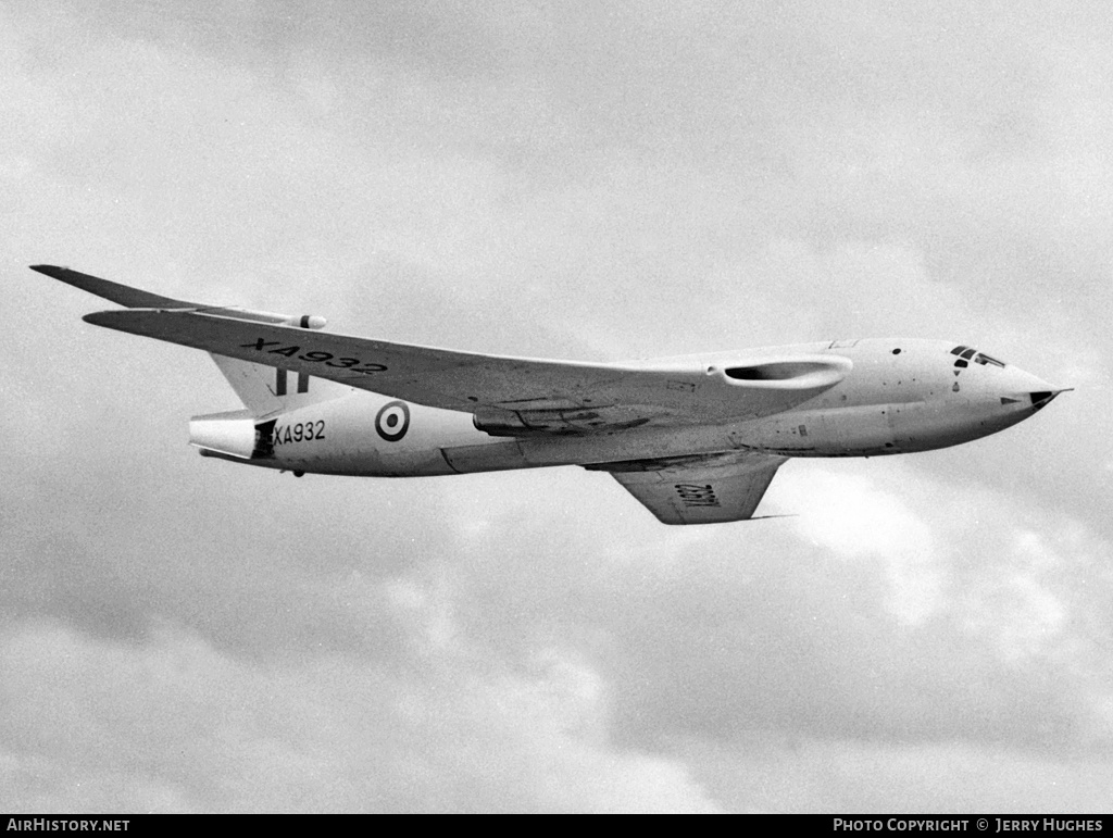 Aircraft Photo of XA932 | Handley Page HP-80 Victor B1 | UK - Air Force | AirHistory.net #105448