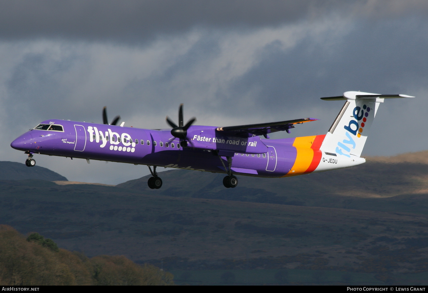 Aircraft Photo of G-JEDU | Bombardier DHC-8-402 Dash 8 | Flybe | AirHistory.net #105549