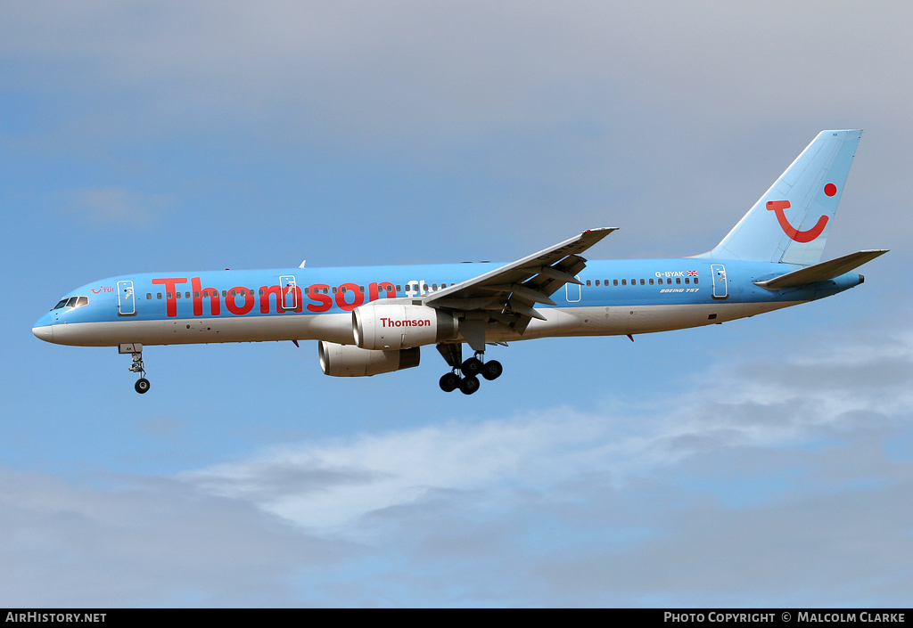 Aircraft Photo of G-BYAK | Boeing 757-204 | Thomsonfly | AirHistory.net #105694