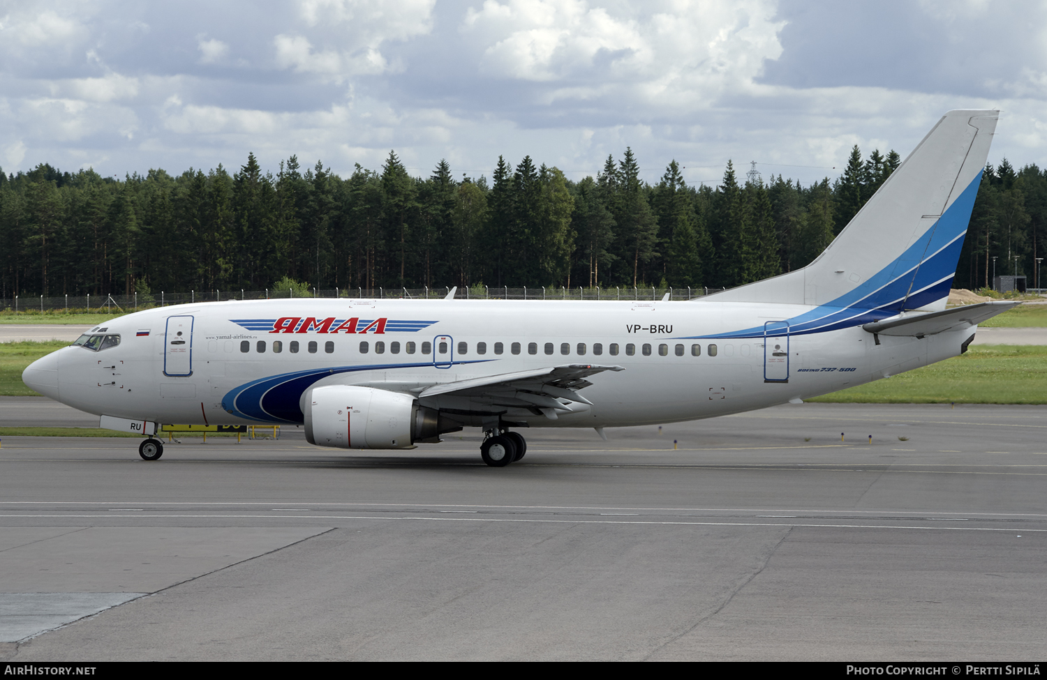 Aircraft Photo of VP-BRU | Boeing 737-528 | Yamal Airlines | AirHistory.net #105873
