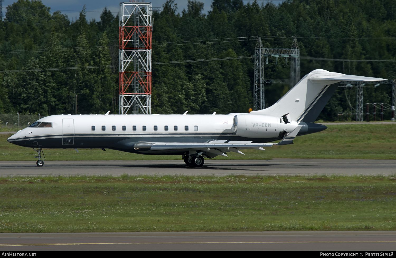 Aircraft Photo of VP-CKM | Bombardier Global 5000 (BD-700-1A11) | AirHistory.net #105904