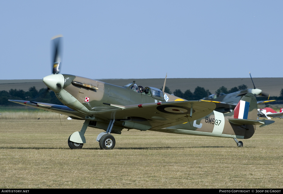 Aircraft Photo of G-MKVB / BM597 | Supermarine 349 Spitfire LF5B | UK - Air Force | AirHistory.net #105937