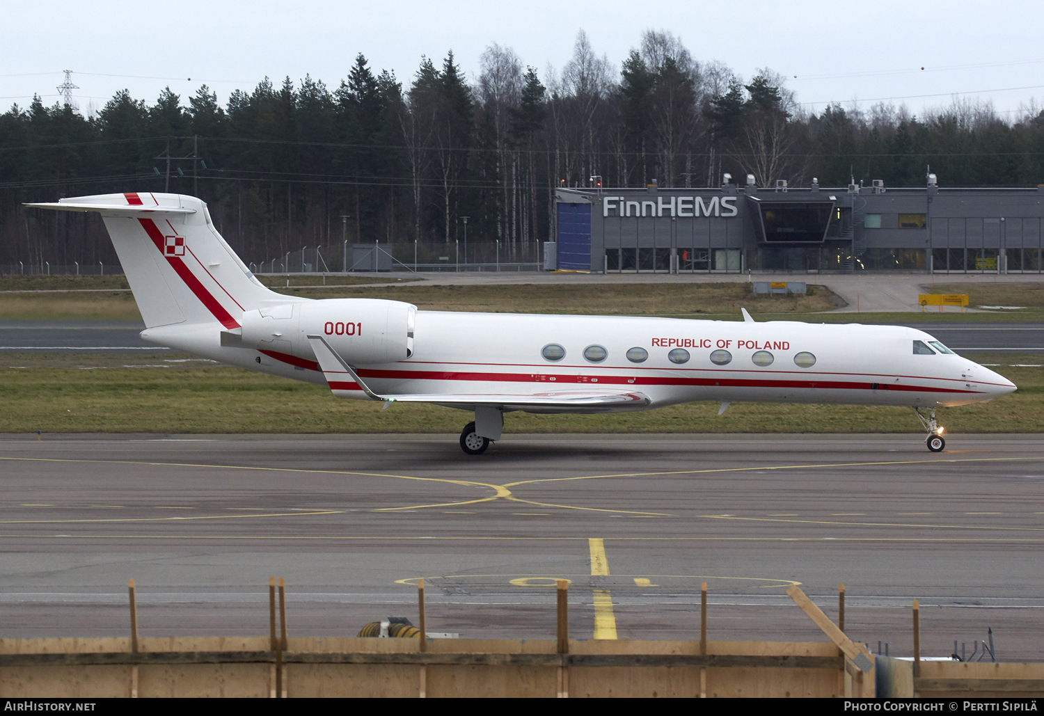 Aircraft Photo of 0001 | Gulfstream Aerospace G-V-SP Gulfstream G550 | Republic of Poland - Rzeczpospolita Polska | AirHistory.net #106009