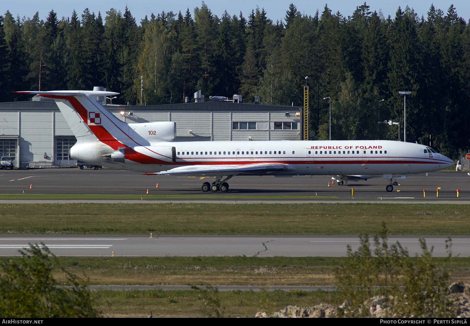 Aircraft Photo of 102 | Tupolev Tu-154M | Poland - Air Force | AirHistory.net #106068