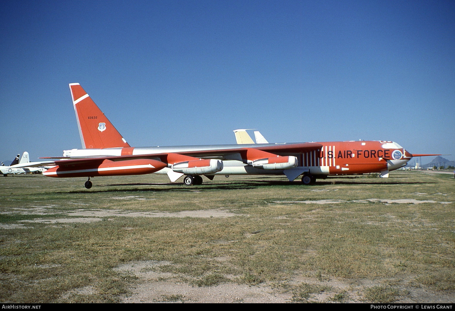 Aircraft Photo of 56-632 / 60632 | Boeing NB-52E Stratofortress | USA - Air Force | AirHistory.net #106126