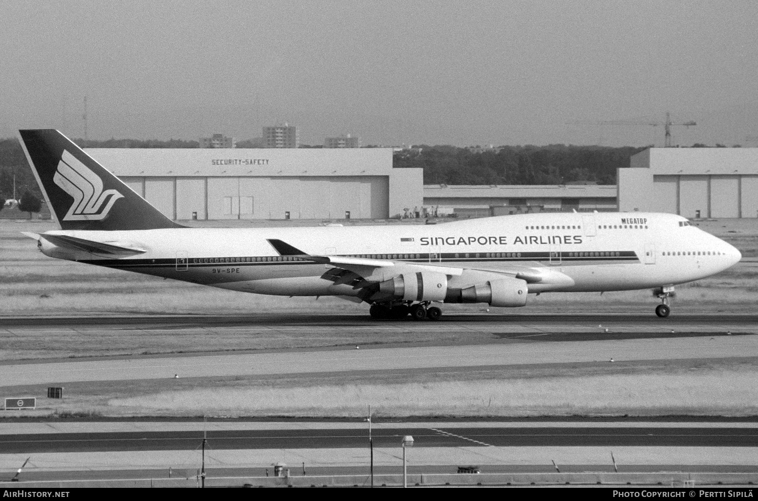 Aircraft Photo of 9V-SPE | Boeing 747-412 | Singapore Airlines | AirHistory.net #106179