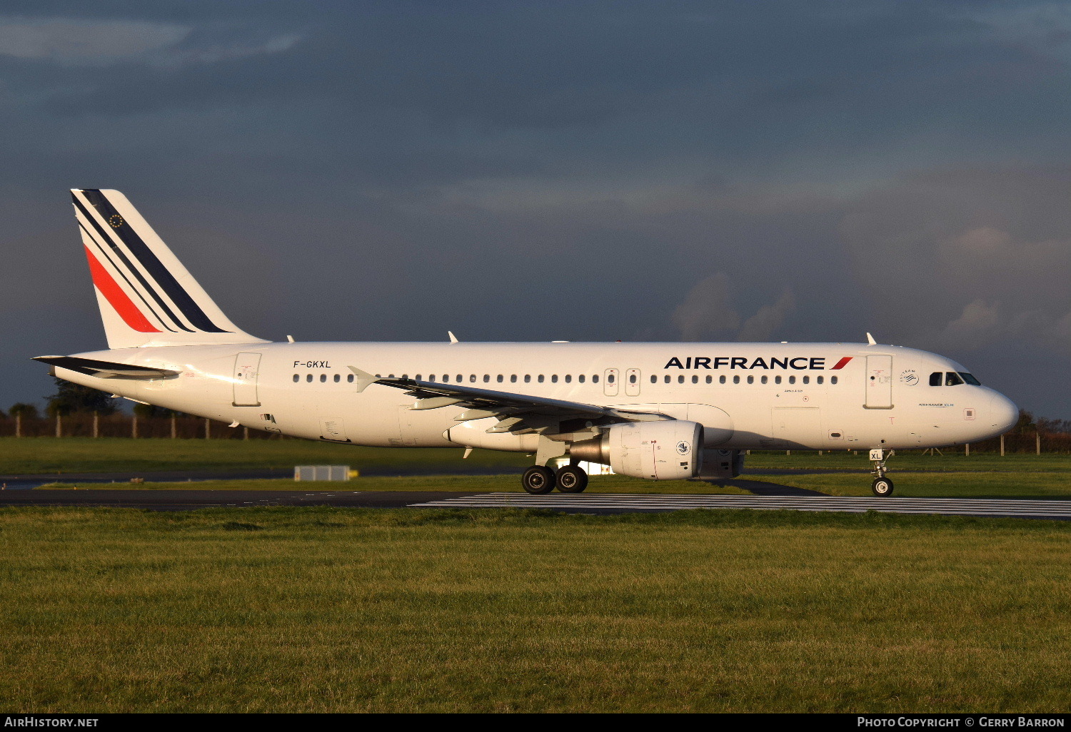 Aircraft Photo of F-GKXL | Airbus A320-214 | Air France | AirHistory.net #106266