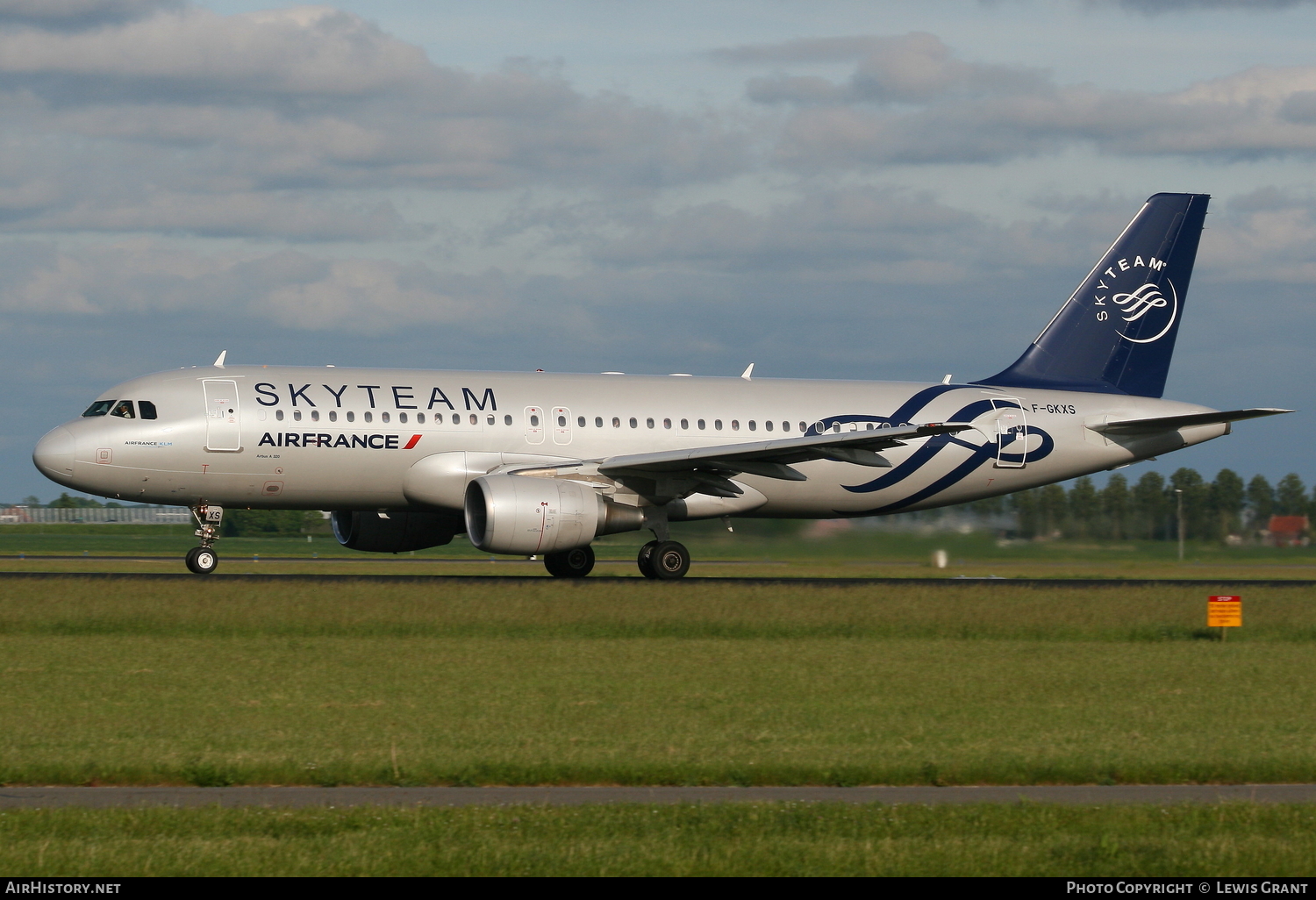 Aircraft Photo of F-GKXS | Airbus A320-214 | Air France | AirHistory.net #106437