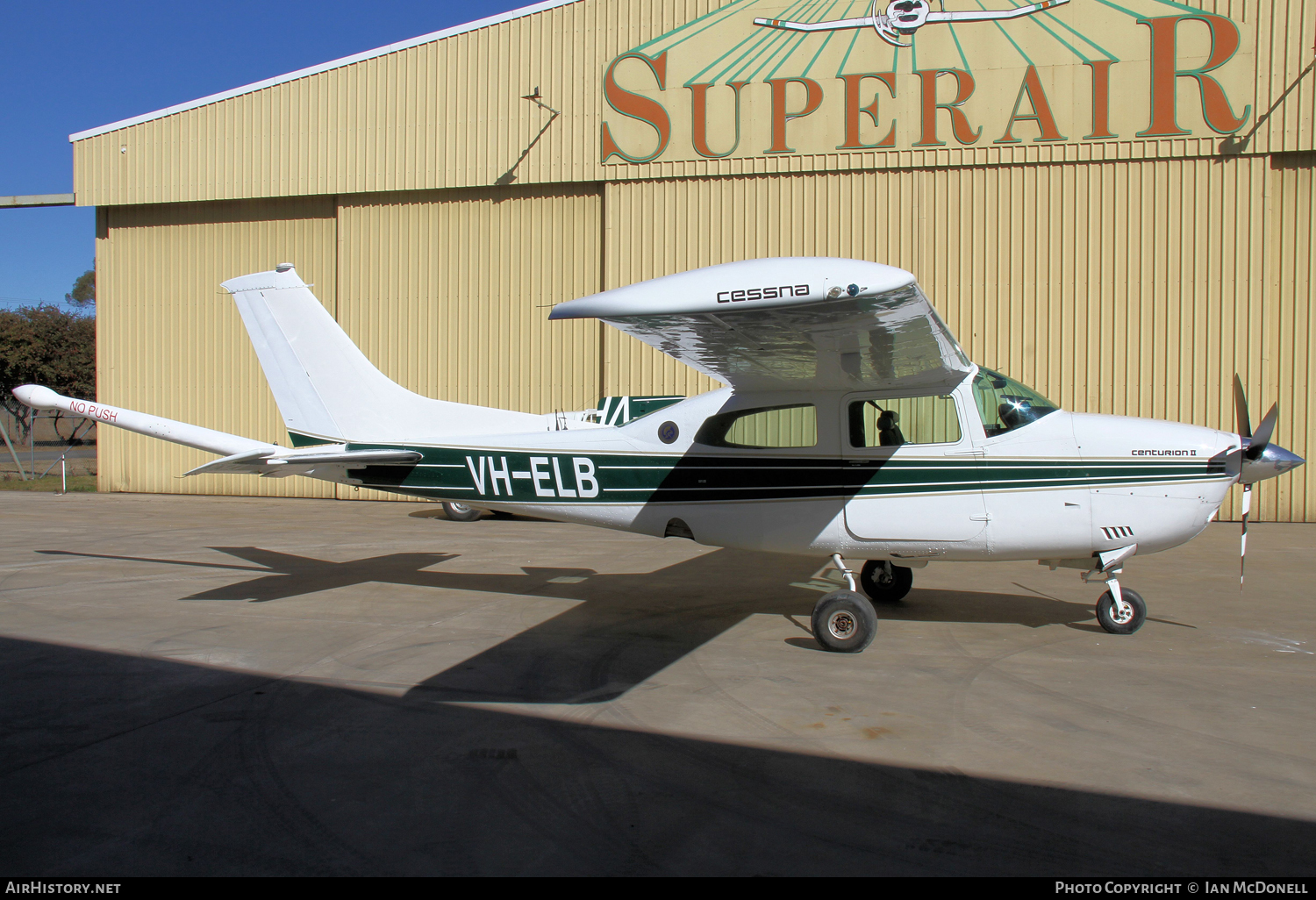 Aircraft Photo of VH-ELB | Cessna 210L Centurion | AirHistory.net #106445